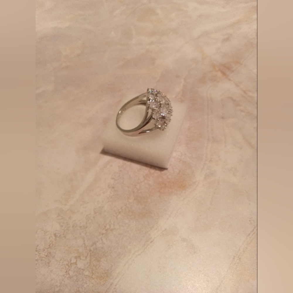 925 White Gold Diamond Cluster Ring - image 2